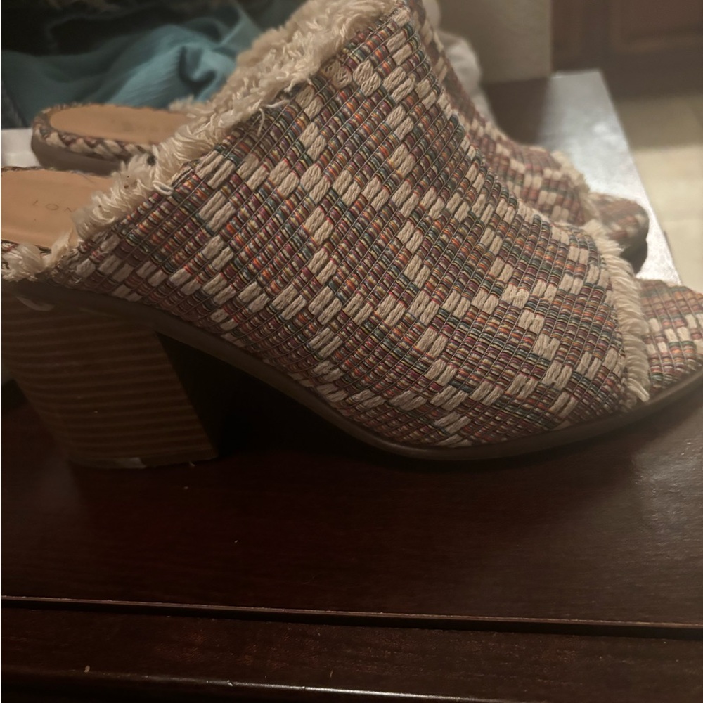 Open toe platforms - Picture 2 of 2